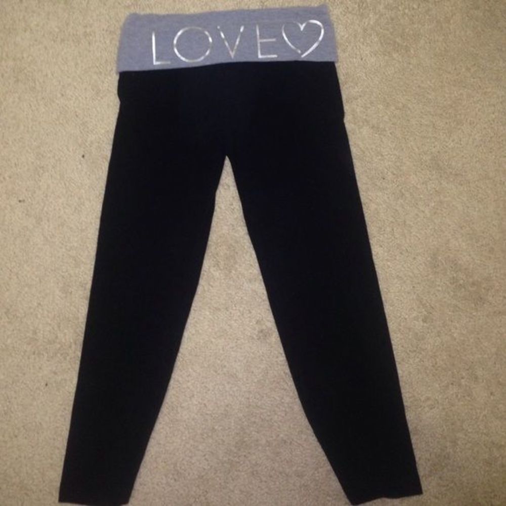Capri Yoga Pants w/ Gray Waistband